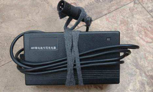 樱桃视频APP下载充電器.jpg
